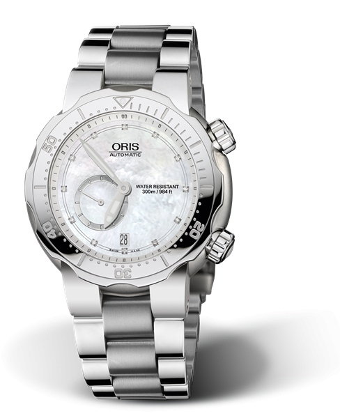 Oris 01 643 7636 7191-07 8 24 70PEB : Divers Titan Small Second - Date 44 Stainless Steel / MOP / Bracelet
