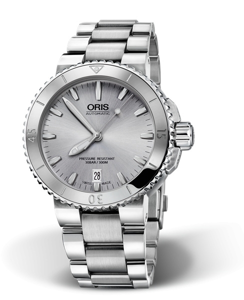 Oris 01 733 7676 4141-07 8 21 10P : Aquis Date 40 Stainless Steel / Silver / Bracelet