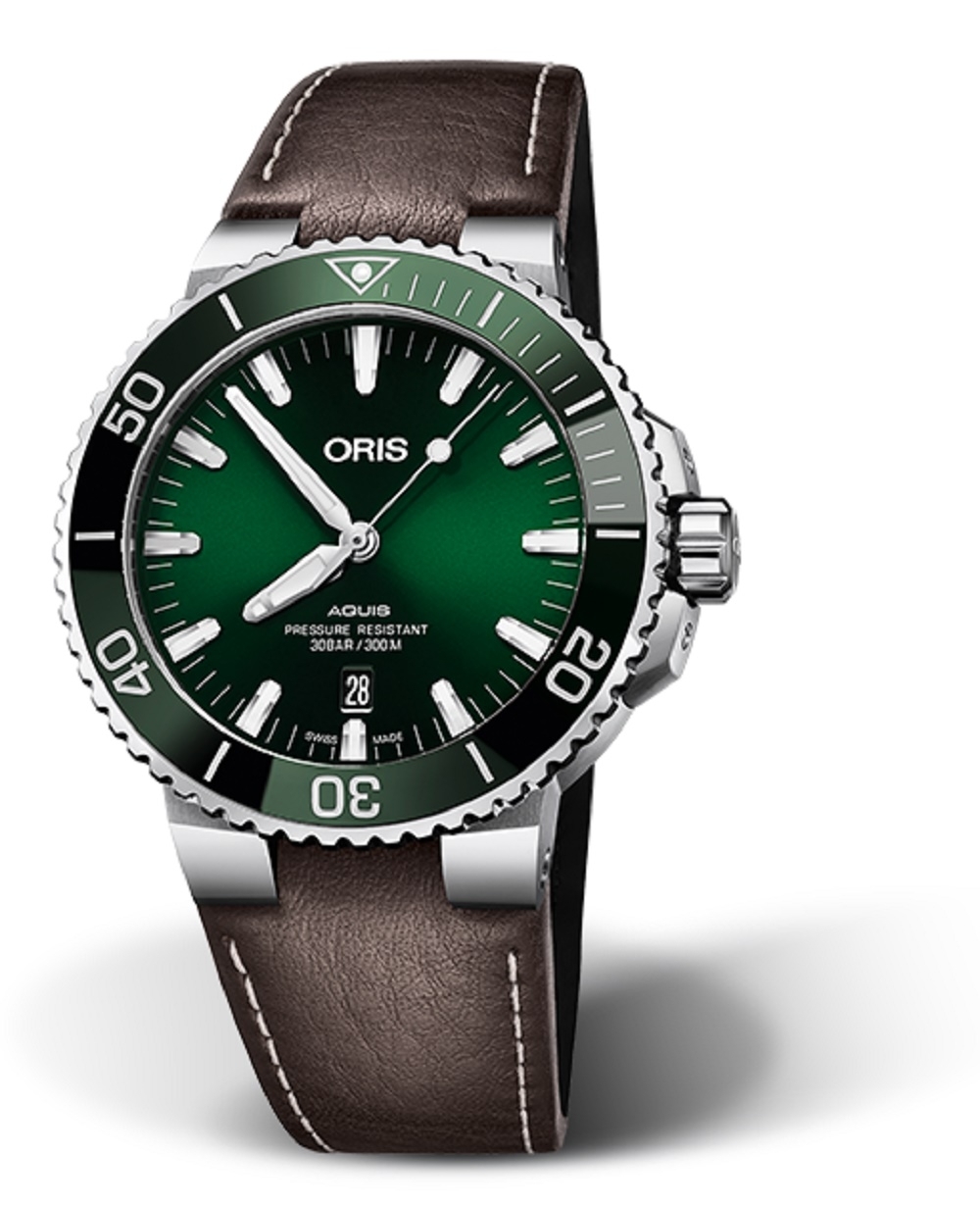 Oris 01 733 7730 4157-07 5 2410EB : Aquis Date 43.5 Stainless Steel / Green / Calf