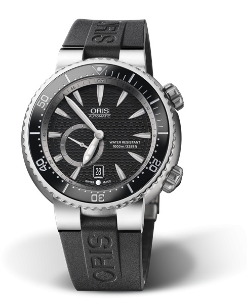 Oris 01 743 7638 7454-07 4 24 34TEB : Divers Titan C Small Second - Date 47 Stainless Steel / Black / Rubber