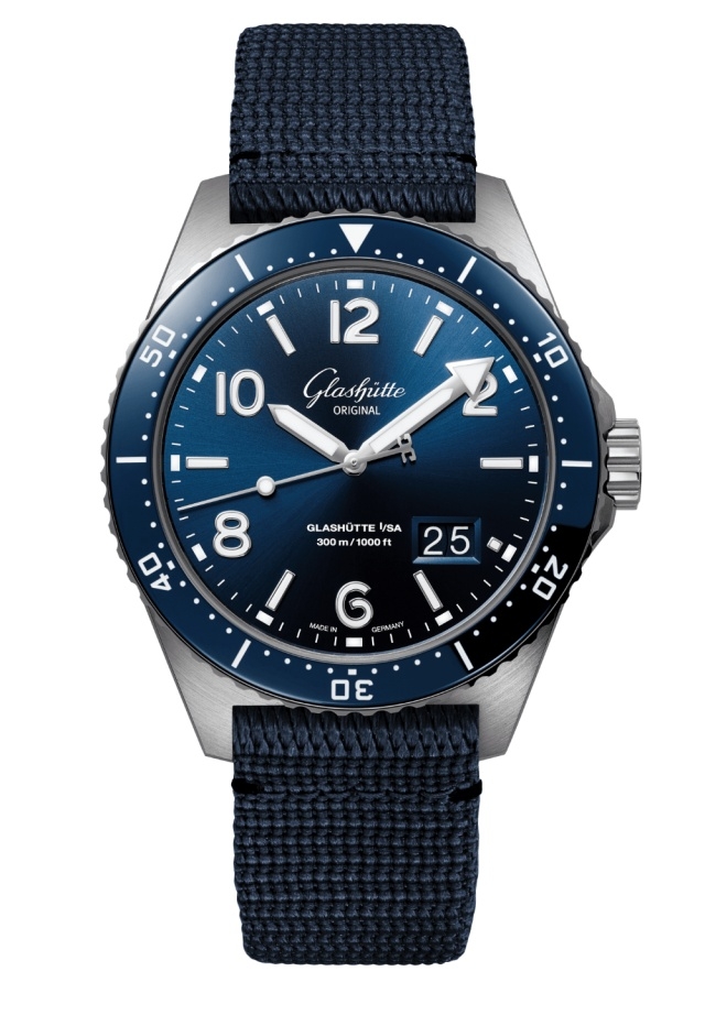 Glashütte Original 1-36-13-02-81-36 : SeaQ Panorama Date Stainless Steel / Blue / Synthetic - Folding