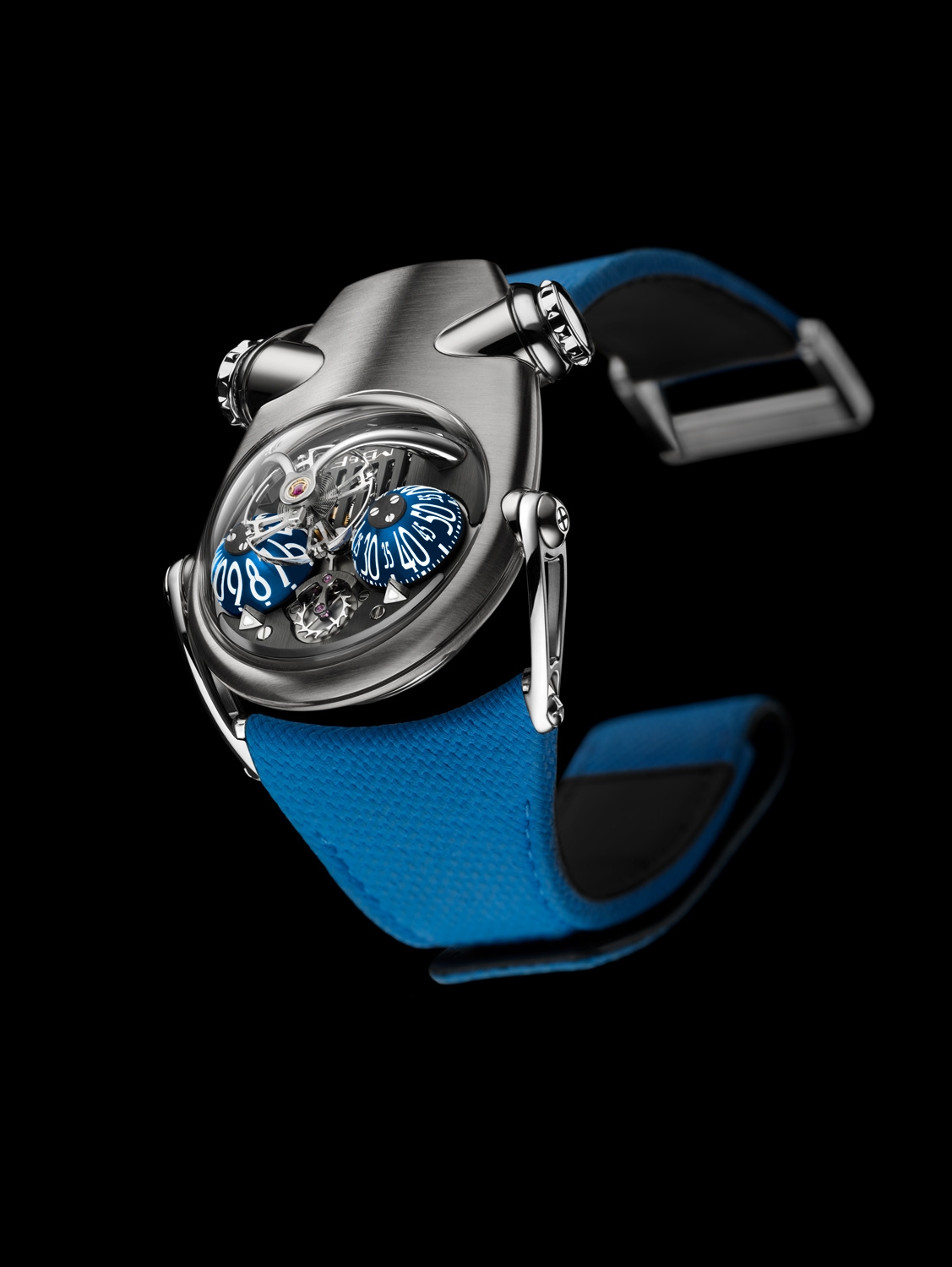 MB&F 100.TL.BL : Horological Machine N°10 HM10 Bulldog Titanium
