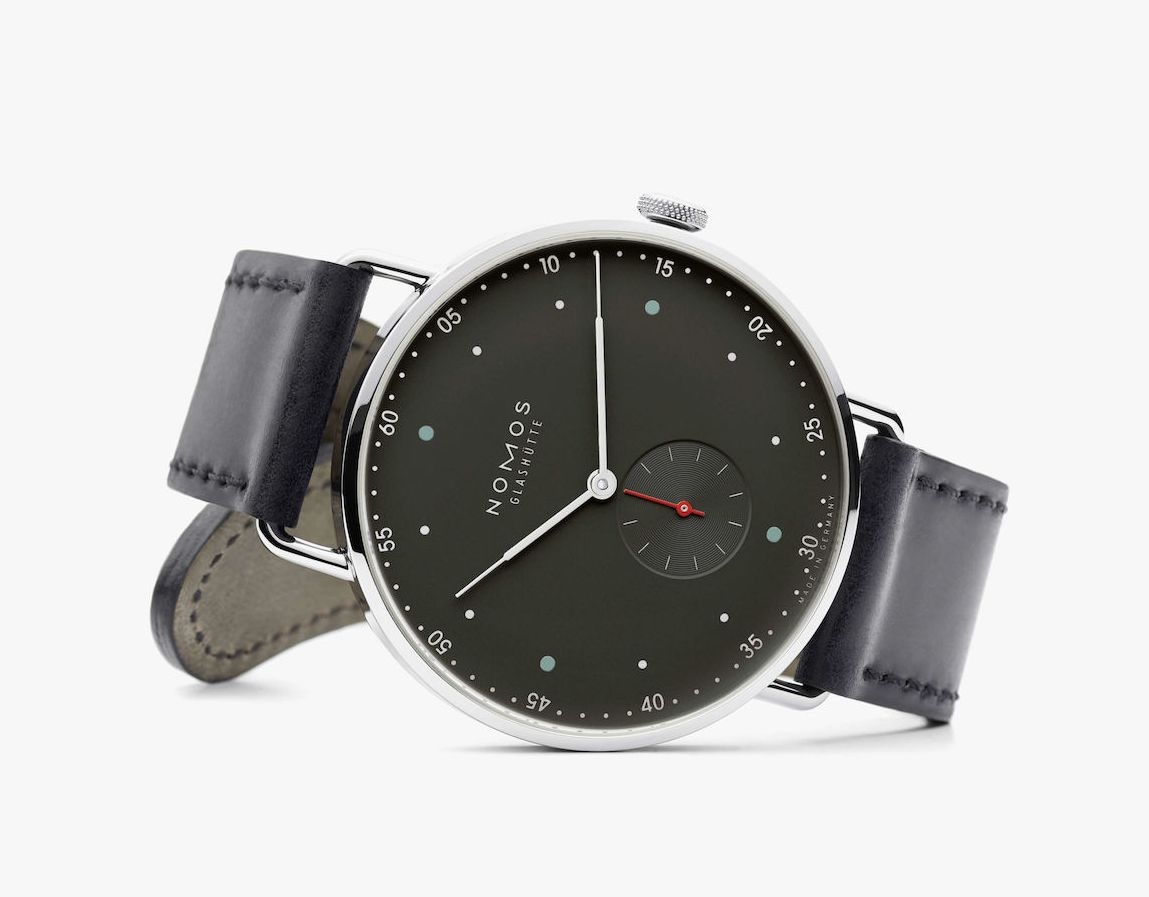 Nomos Glashütte 1112 : Metro 38 Stadschwartz