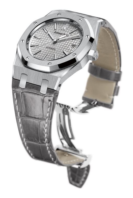 Audemars Piguet 15315BC.OO.D005CR.01 : Royal Oak 15315 Queen Elizabeth II Cup 2011