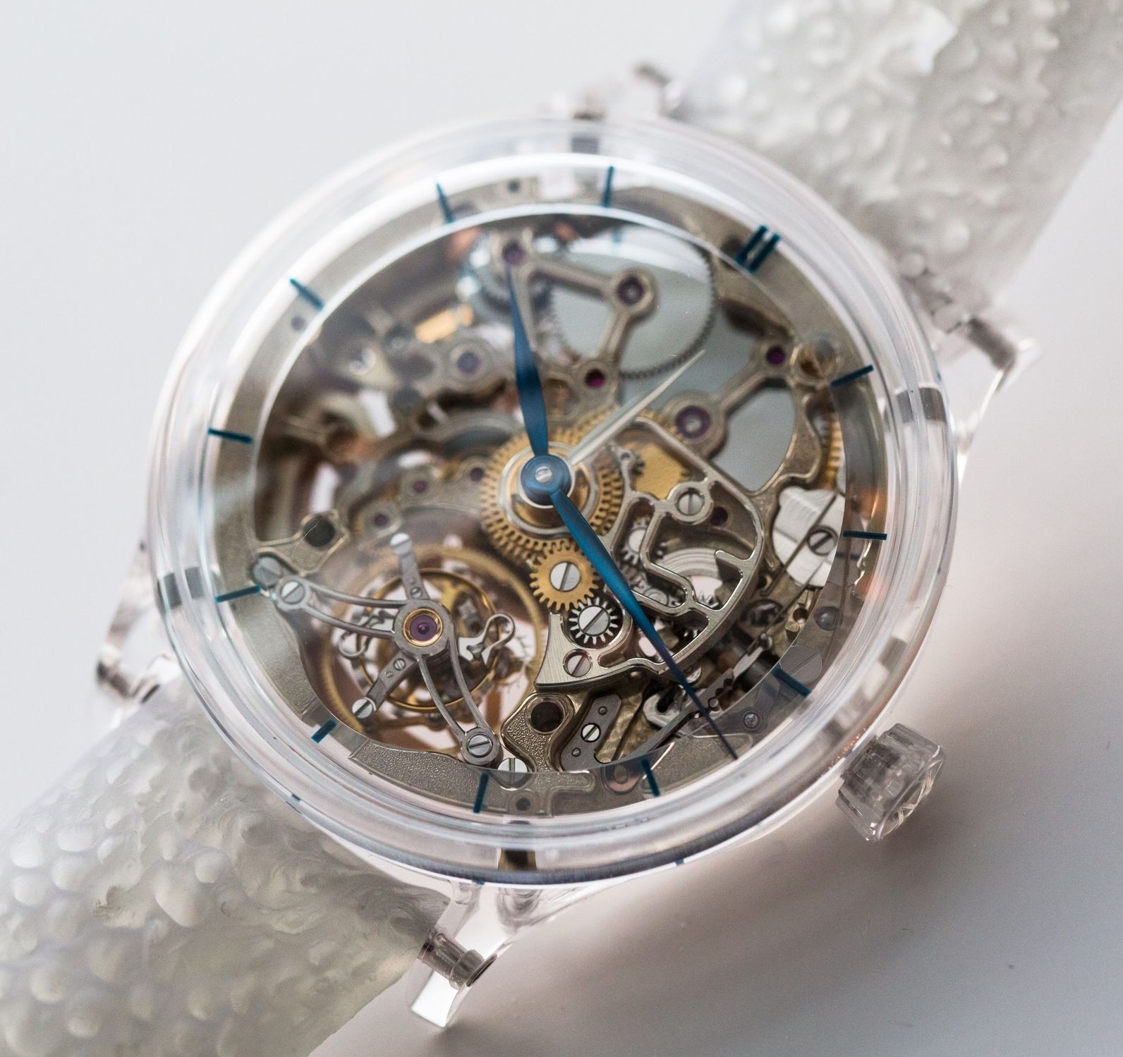 H. Moser & Cie 2803-1000 : Venturer Tourbillon Dual Time Sapphire Skeleton
