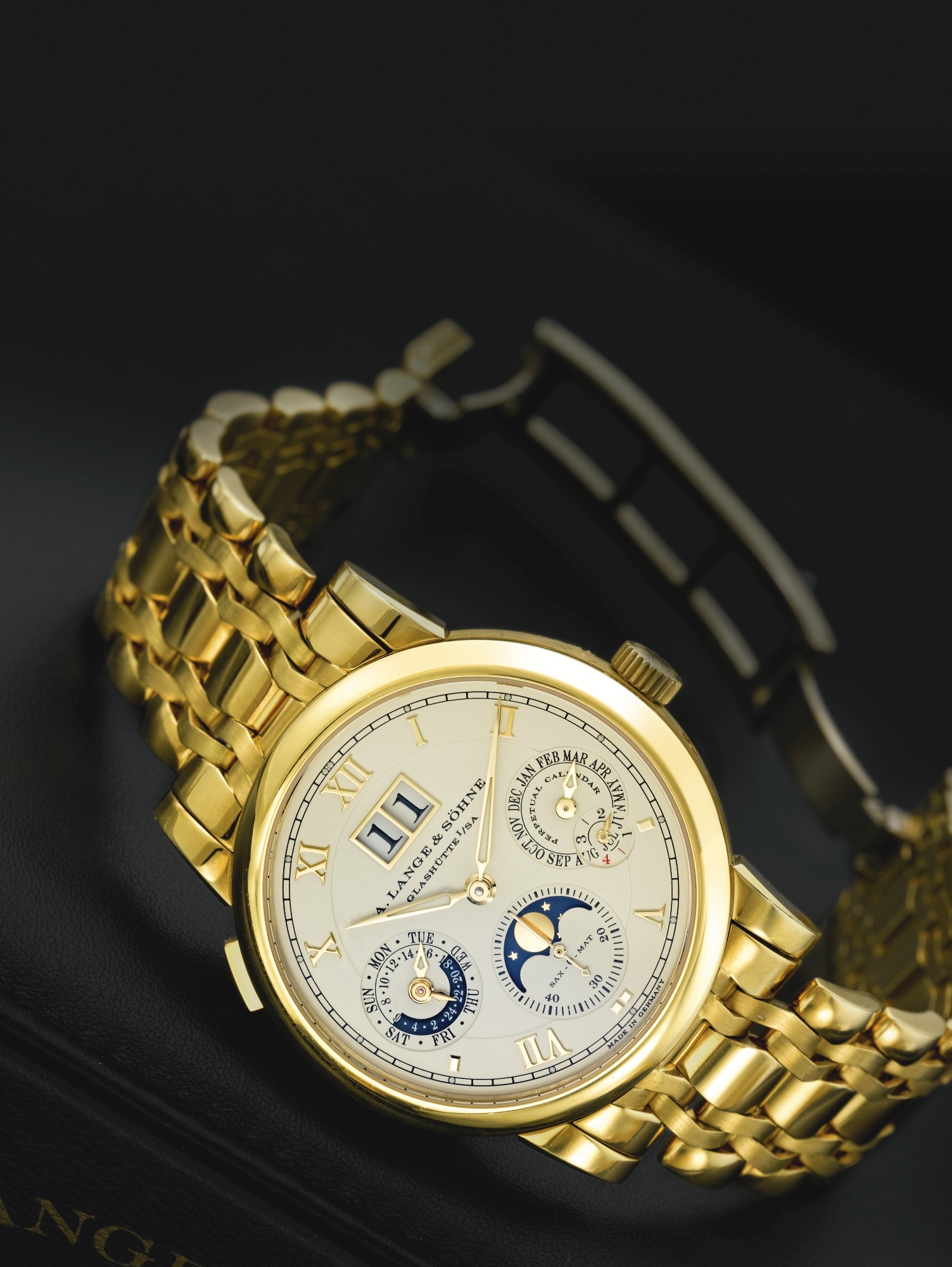 A. Lange & Söhne 310.221 : Langematik Perpetual Yellow Gold / Bracelet