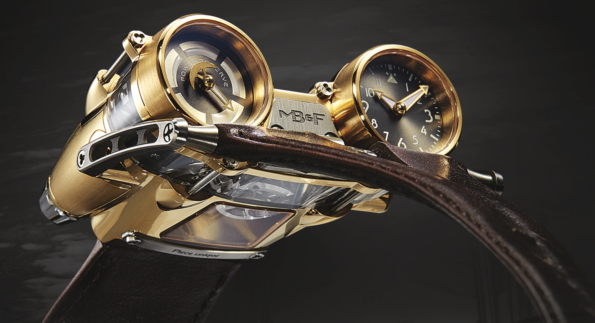 MB&F 40.TSYL : Horological Machine N°4 HM4 Thunderbolt Yellow Gold