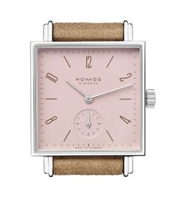 Nomos Glashütte 484 : Tetra biskuit