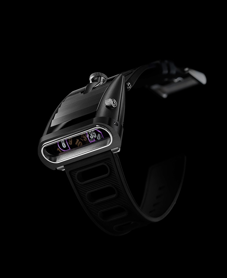 MB&F 55.CMT.B : Horological Machine N°5 HM5 CarbonMacrolon