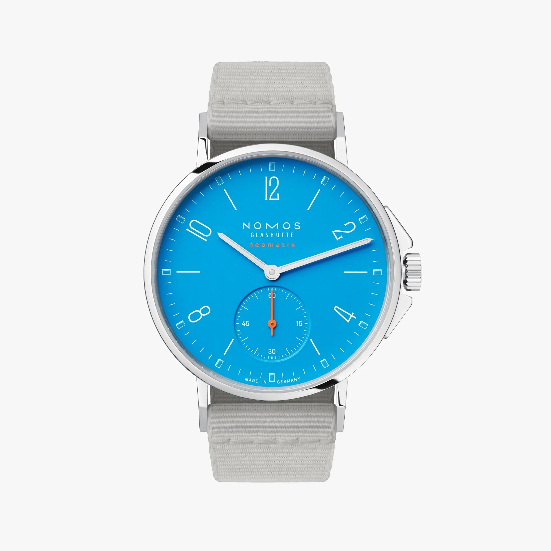 Nomos Glashütte 562 : Ahoi Neomatik Signal Blue