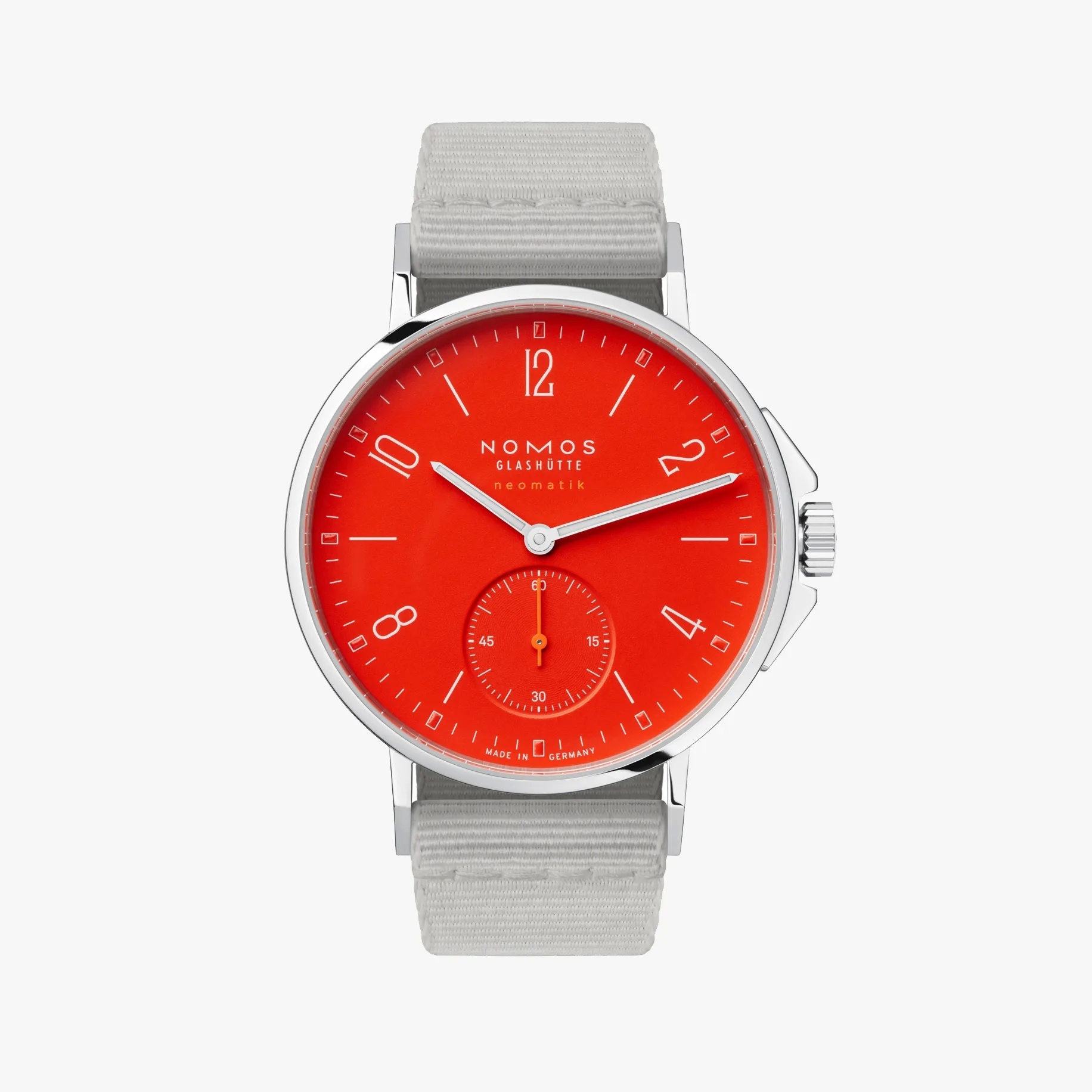 Nomos Glashütte 563 : Ahoi Neomatik Signal Red