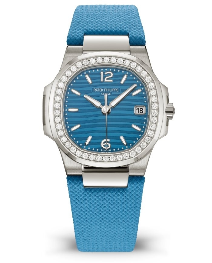 Patek Philippe 7010G-013 : Nautilus 7010 White Gold / Azure Blue / Strap