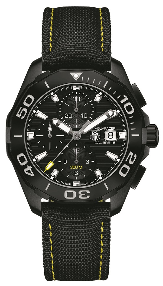 TAG Heuer CAY218A.FC6361 : Aquaracer 300M Calibre 16 43 Titanium PVD / Black / Nylon