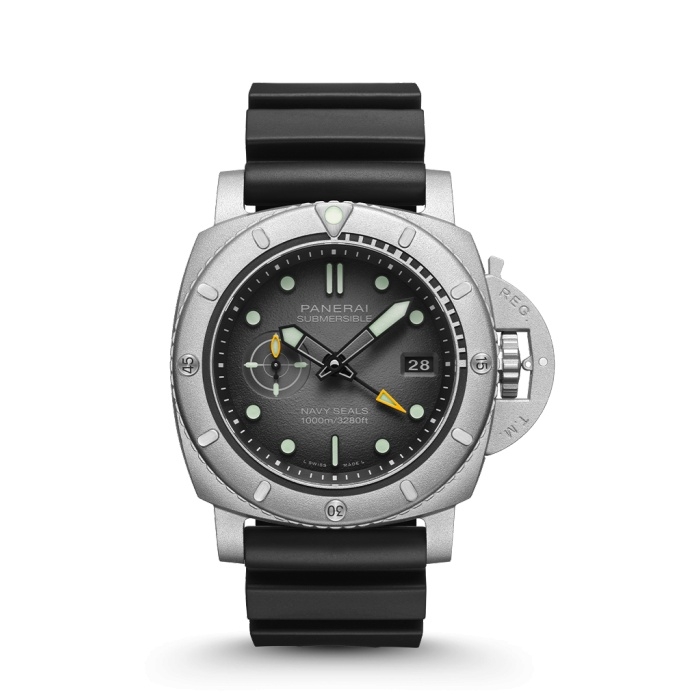 Panerai PAM01089 : Submersible GMT Carbotech Navy SEALs Afniotech