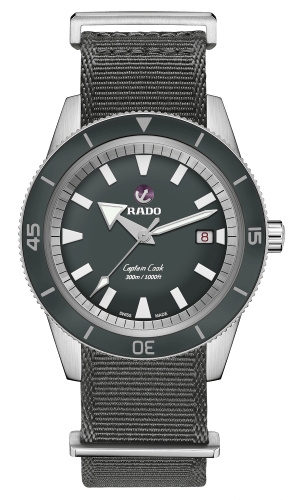 Rado R32105103 : HyperChrome Captain Cook 42 Stainless Steel / Grey / Revolution