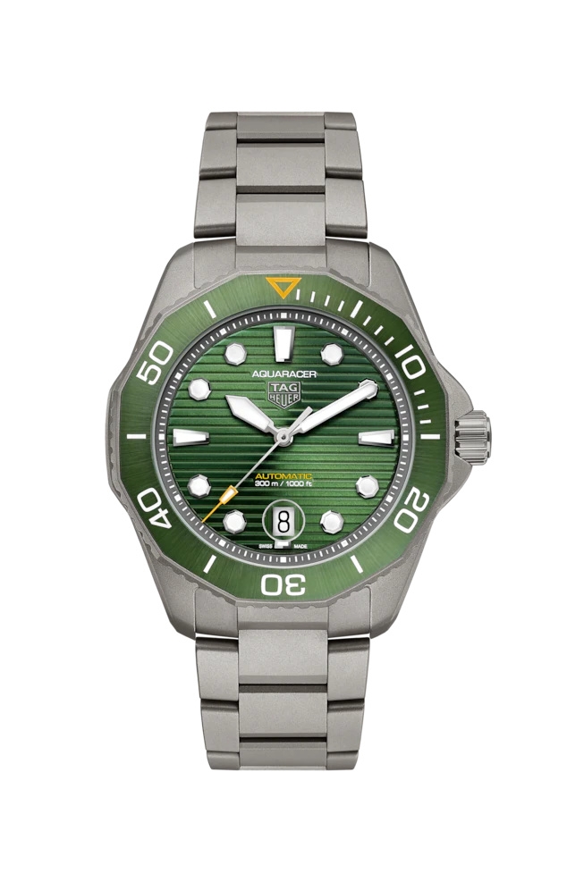 TAG Heuer WBP208B.BF0631 : Aquaracer Professional 300 43 Titanium / Green